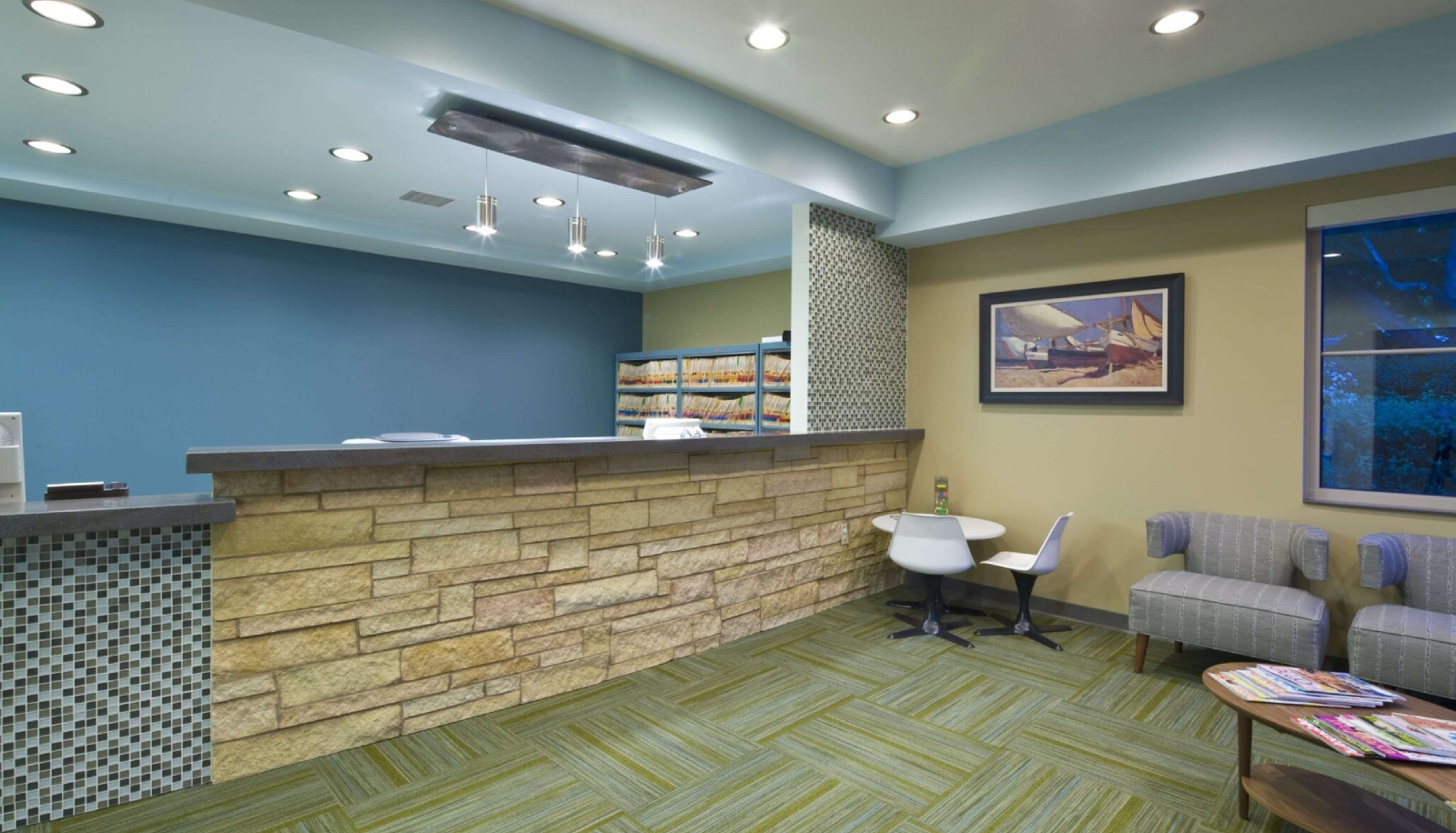 Dentist in Excelsior